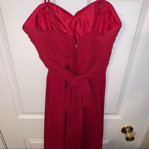Strapless sweetheart neckline red gown - Picture 3 of 7